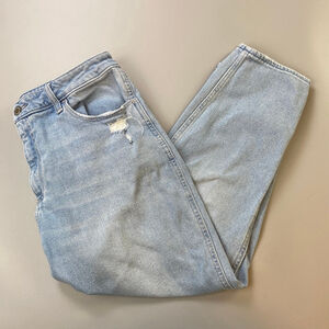 Hollister Curvy High-Rise Mom Jeans 15 SHORT Light blue distressed